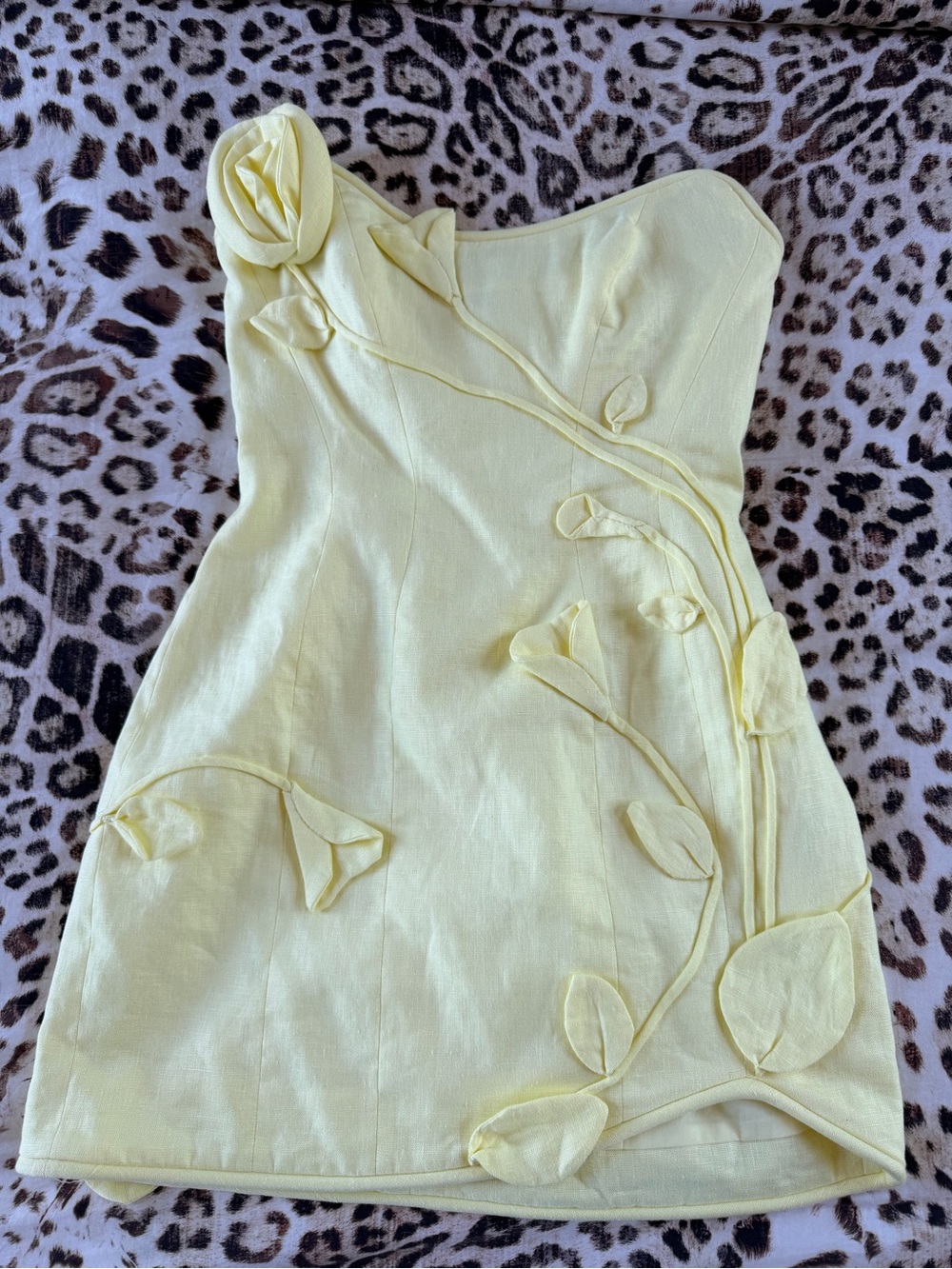 Zimmermann Pale Yellow Floral Appliqué Linen Mini Dress, LIKE NEW size 1